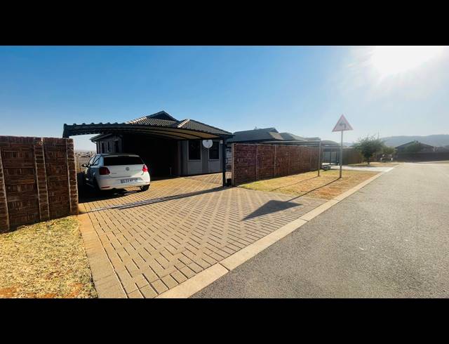 3 BEDROOM FREESTANDING SOLD IN LOTUS GARDENS
